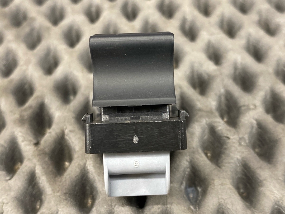 Кнопка стеклоподъемника, 570 рублей, Красноярск