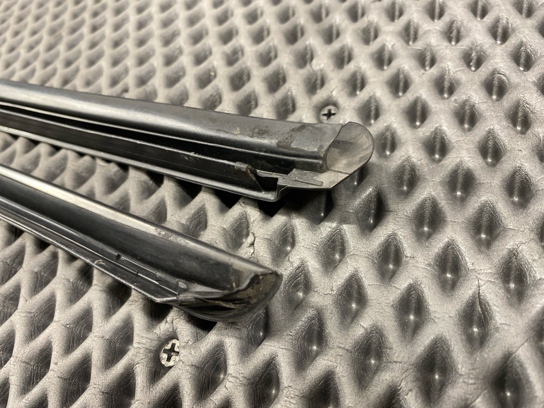 Молдинг лобового стекла, 1680 рублей, Красноярск