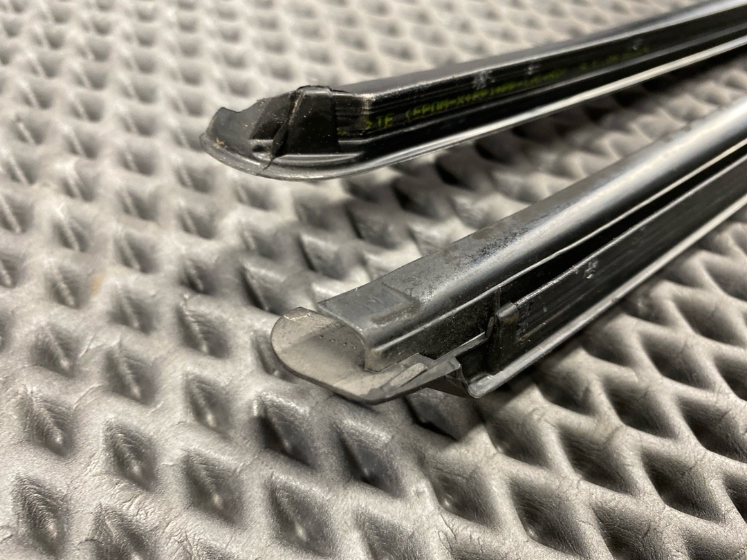 Молдинг лобового стекла, 1680 рублей, Красноярск