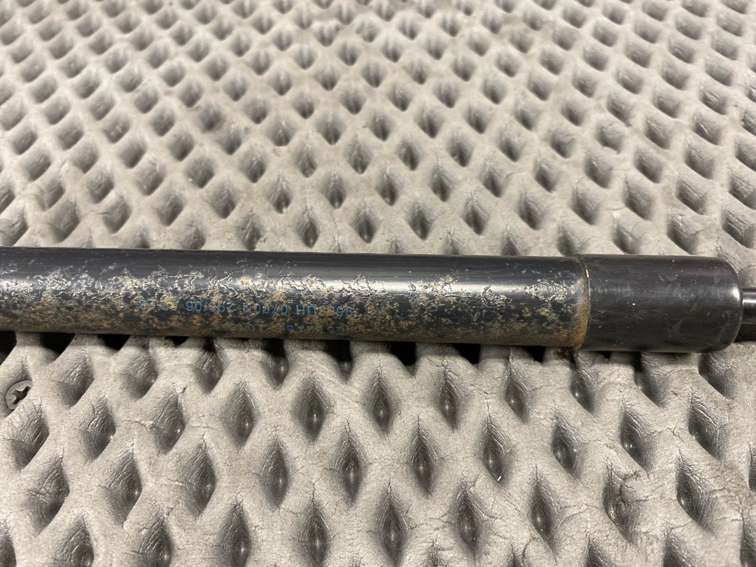 Амортизатор багажника, 730 рублей, Красноярск