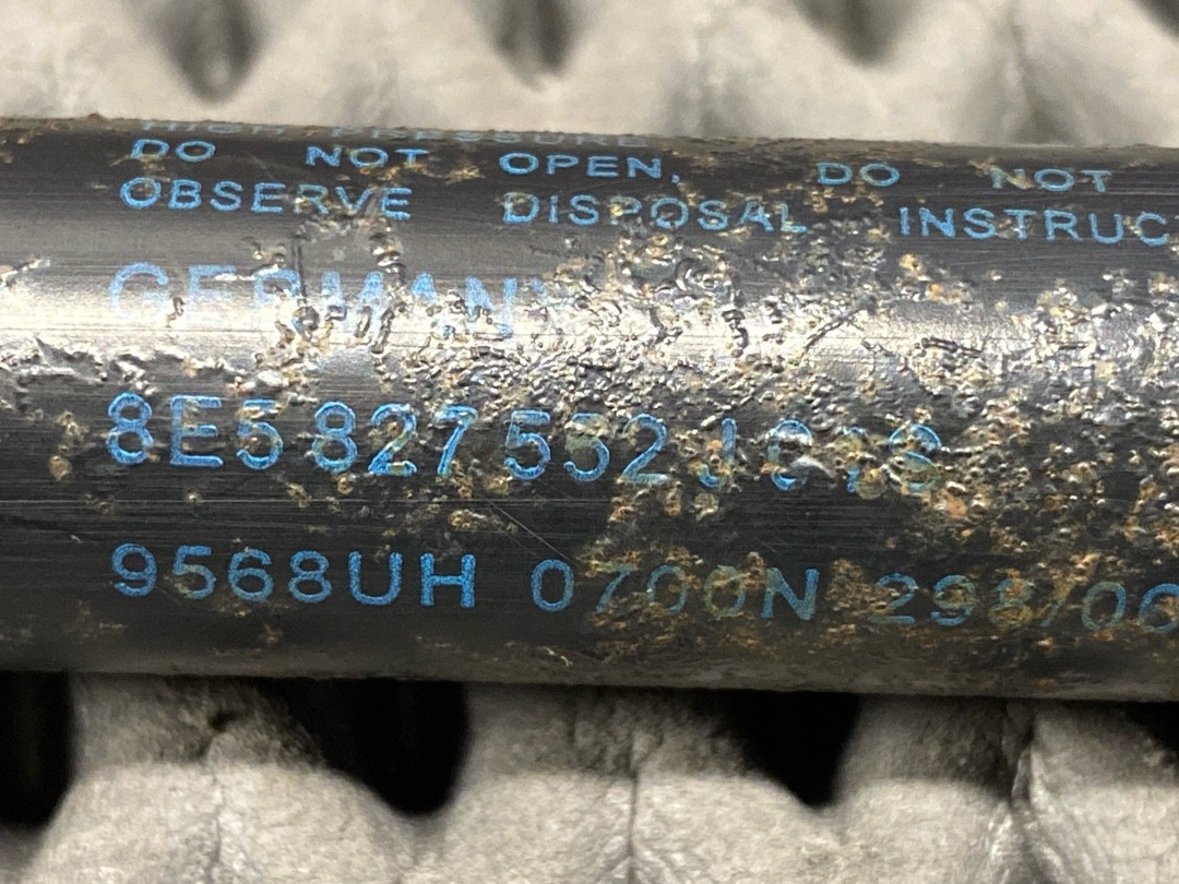 Амортизатор багажника, 730 рублей, Красноярск