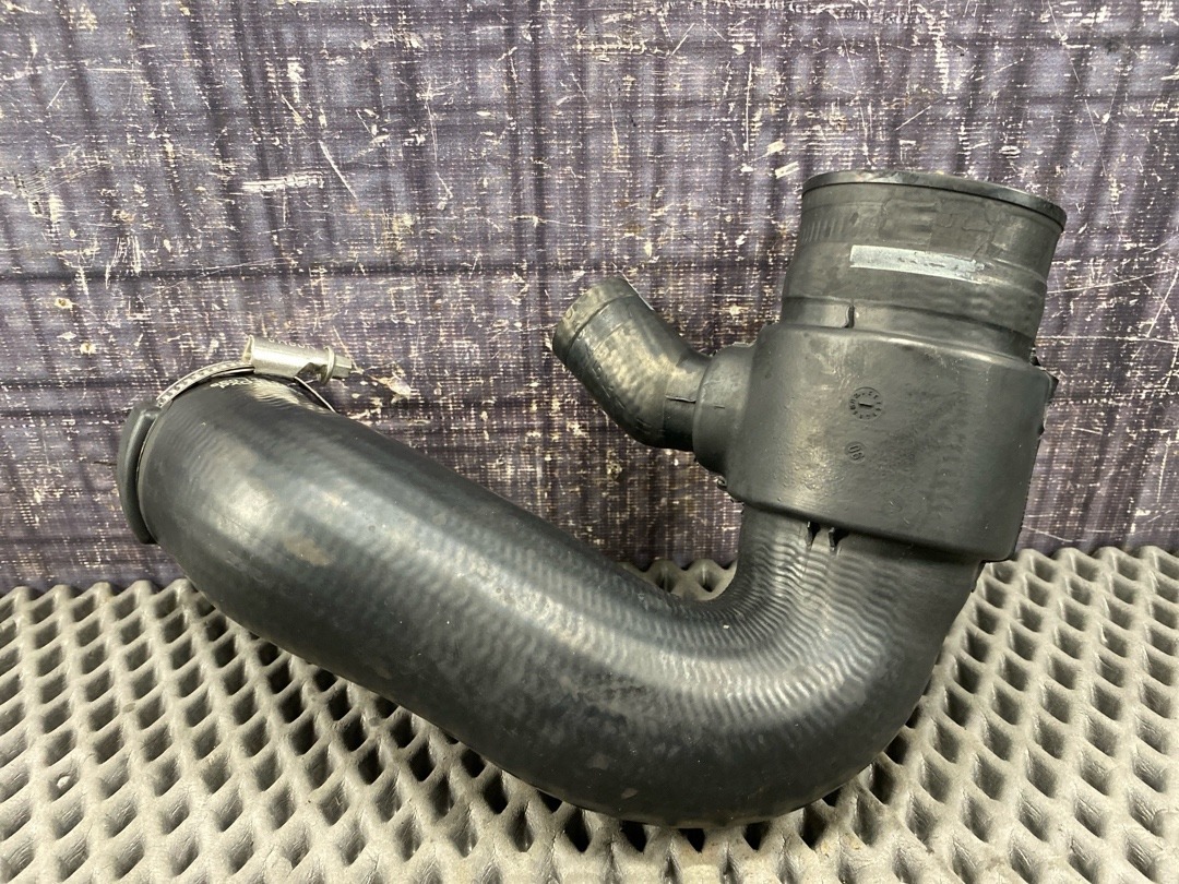 Патрубок интеркуллера, 2210 рублей, Красноярск