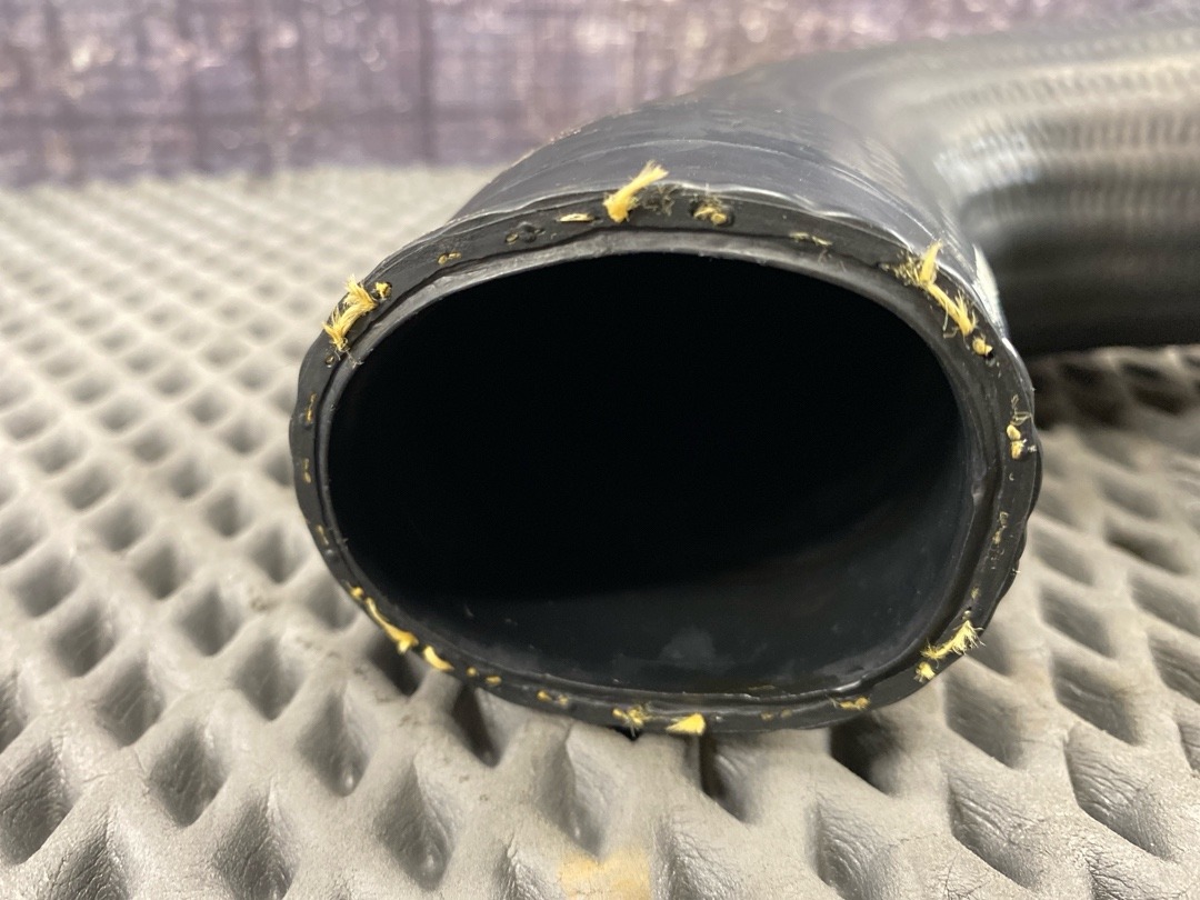 Патрубок интеркуллера, 1730 рублей, Красноярск