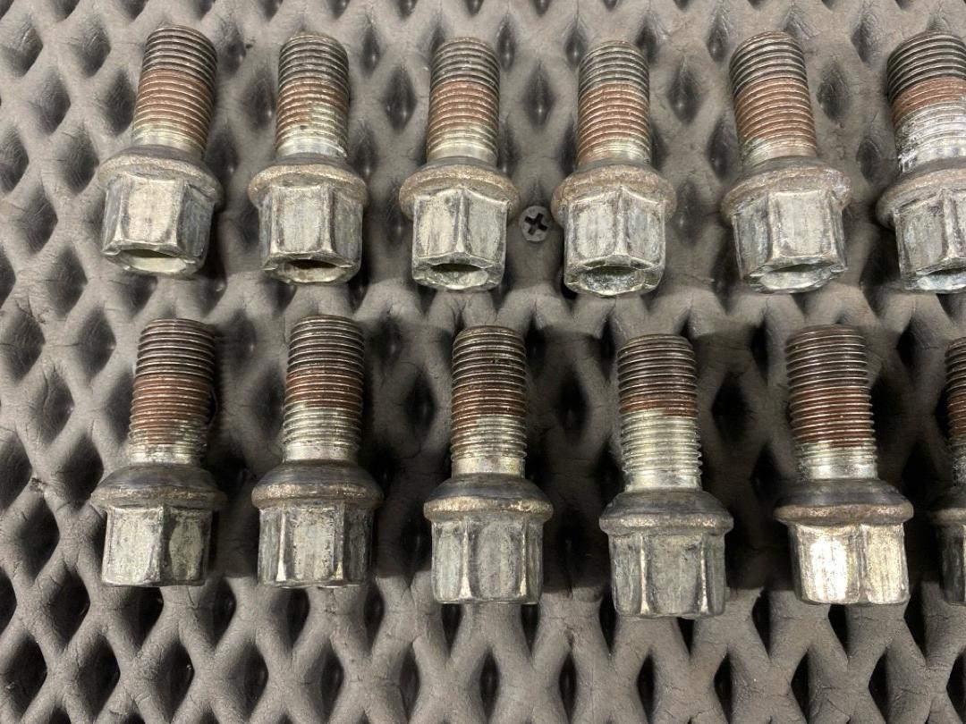 Комплект колесных болтов, 3340 рублей, Красноярск