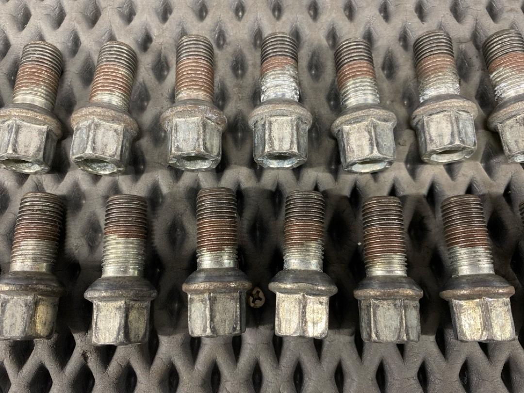 Комплект колесных болтов, 3340 рублей, Красноярск