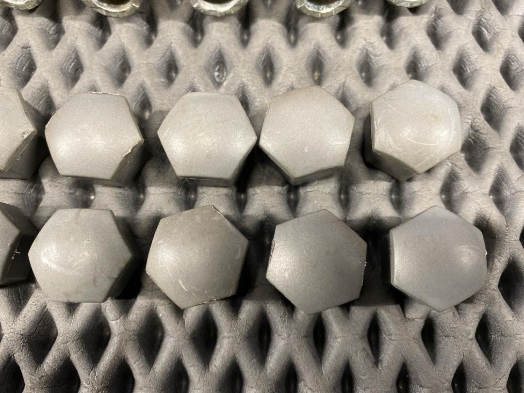 Комплект колесных болтов, 3340 рублей, Красноярск