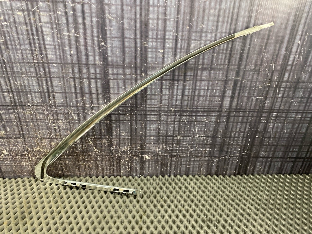 Молдинг стекла, 730 рублей, Красноярск