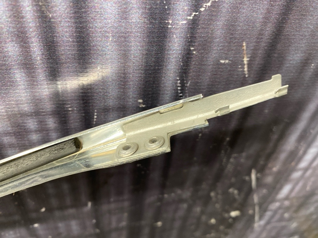 Молдинг стекла, 730 рублей, Красноярск