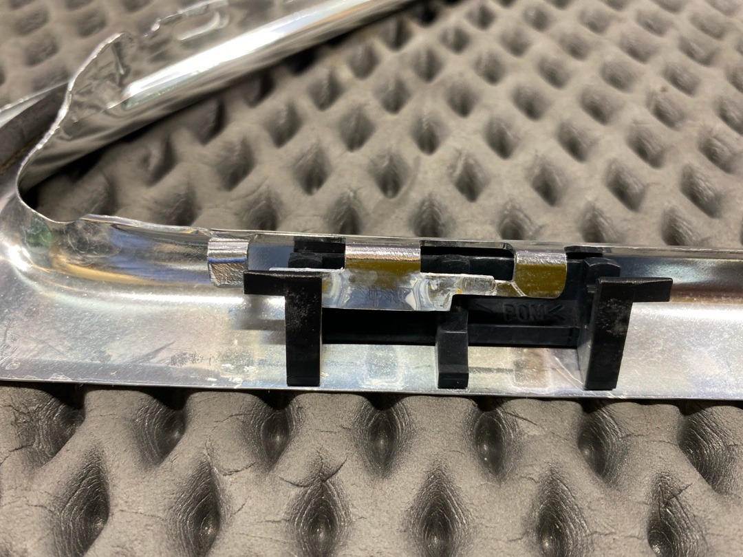 Молдинг стекла, 730 рублей, Красноярск