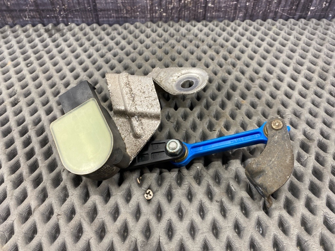 Датчик уровня подвески, 4360 рублей, Красноярск