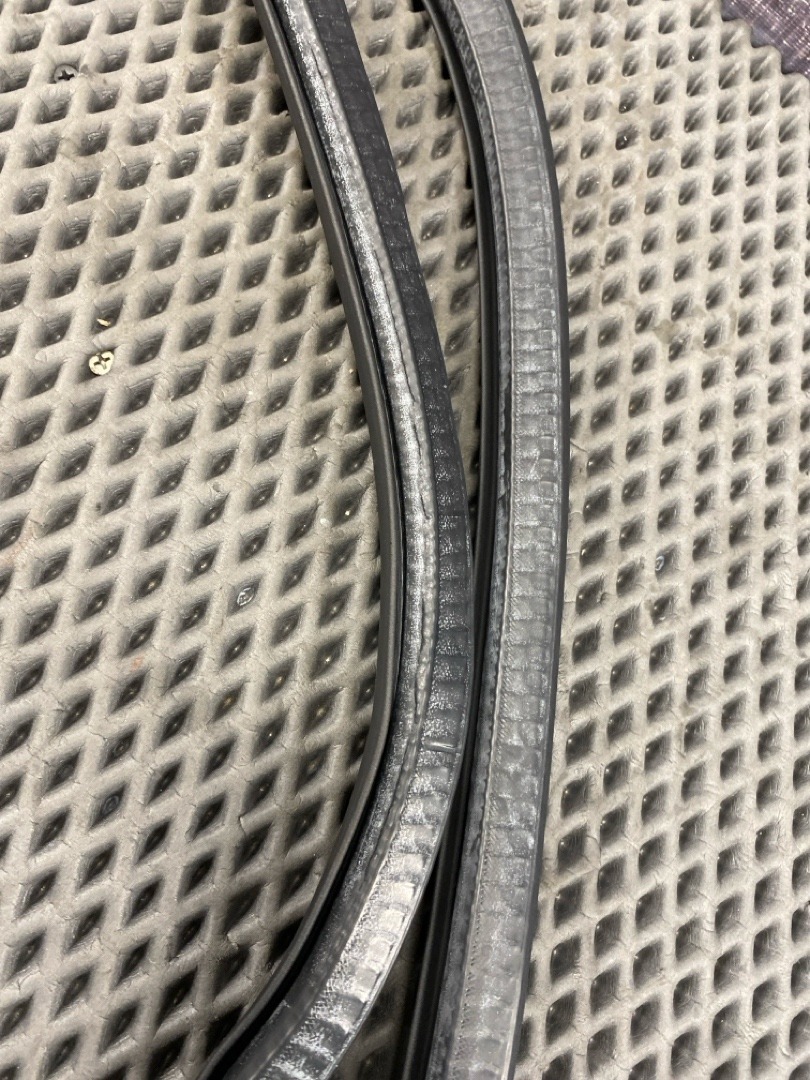 Уплотнительная резинка, 1360 рублей, Красноярск