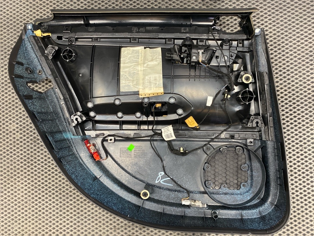 Комплект обшивок дверей, 7860 рублей, Красноярск