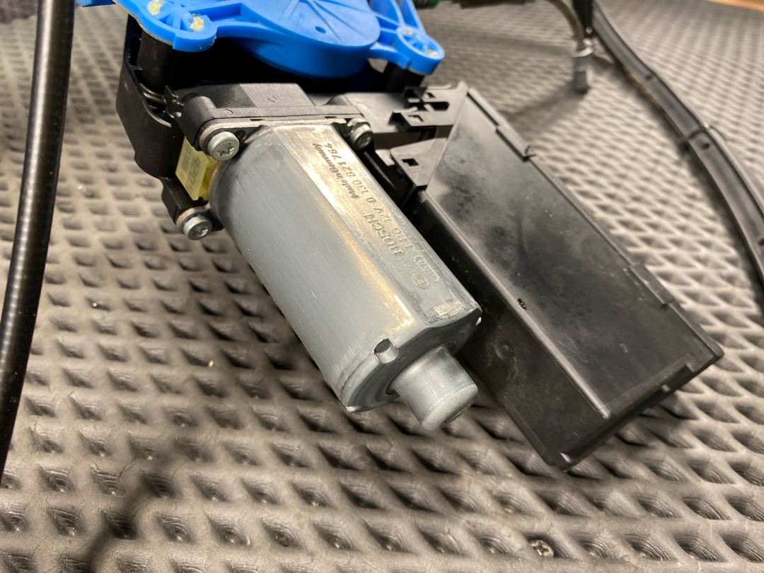 Стеклоподъемник, 4220 рублей, Красноярск