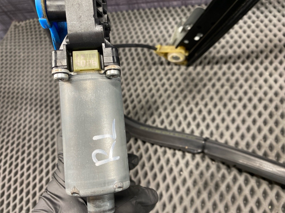 Стеклоподъемник, 2460 рублей, Красноярск