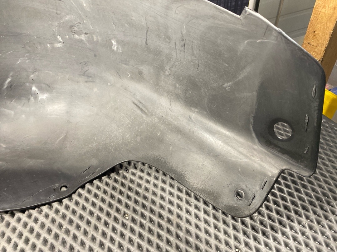 Подкрылок, 960 рублей, Красноярск