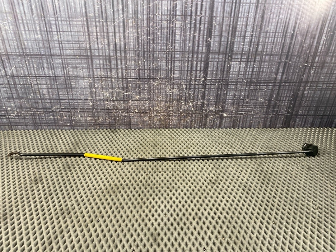 Упор капота, 640 рублей, Красноярск