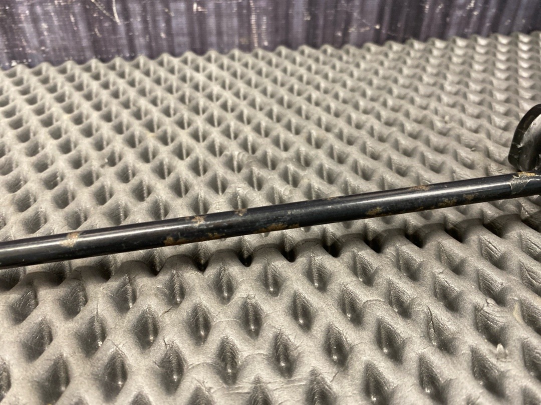 Упор капота, 640 рублей, Красноярск