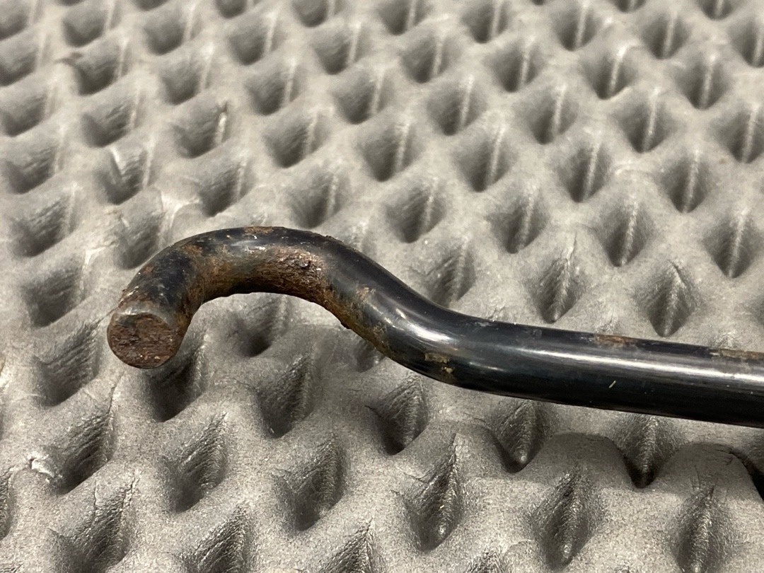 Упор капота, 640 рублей, Красноярск