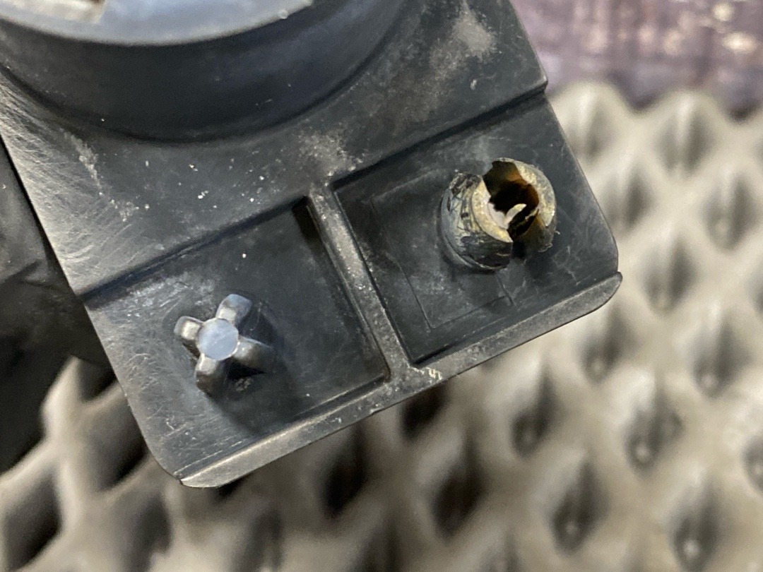 Форсунка омывателя фар, 5860 рублей, Красноярск