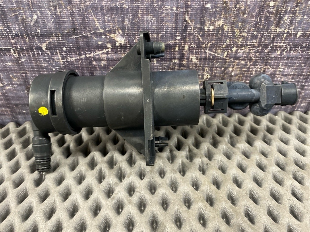 Форсунка омывателя фар, 5860 рублей, Красноярск