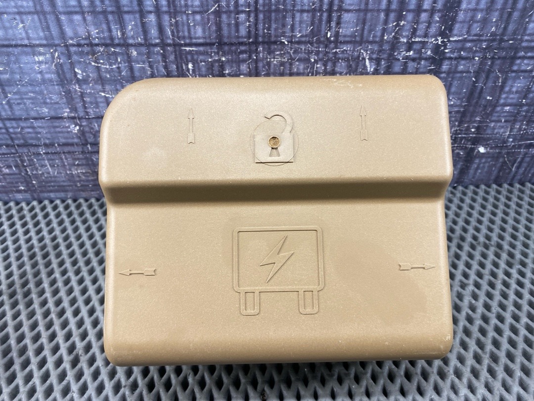 Крышка блока предохранителей, 820 рублей, Красноярск