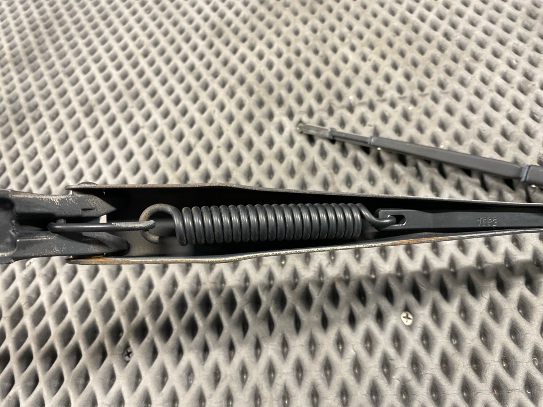 Дворник, 1330 рублей, Красноярск