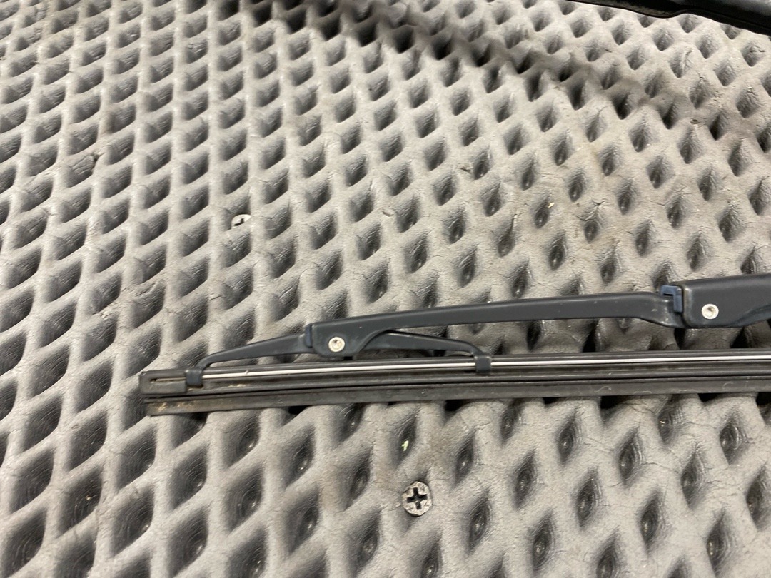 Дворник, 1330 рублей, Красноярск