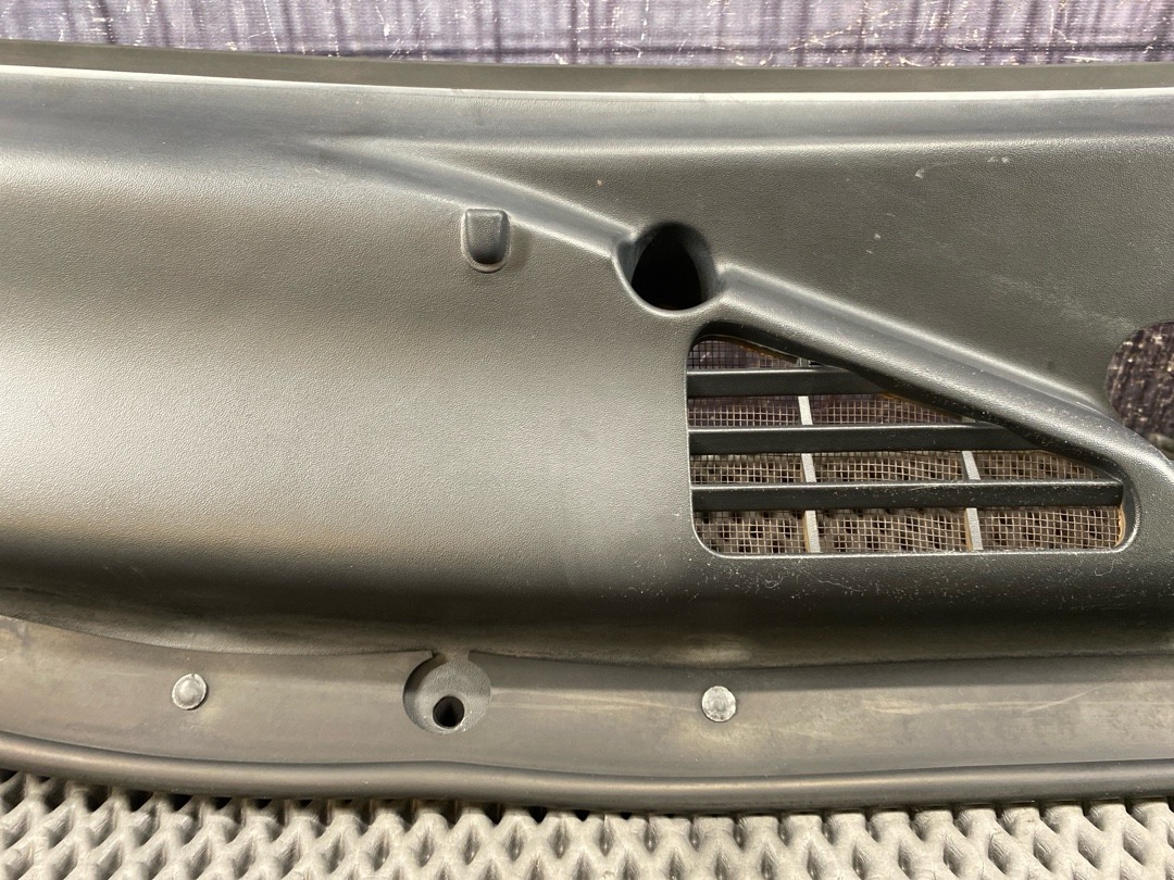 Решетка под лобовое стекло, 2020 рублей, Красноярск