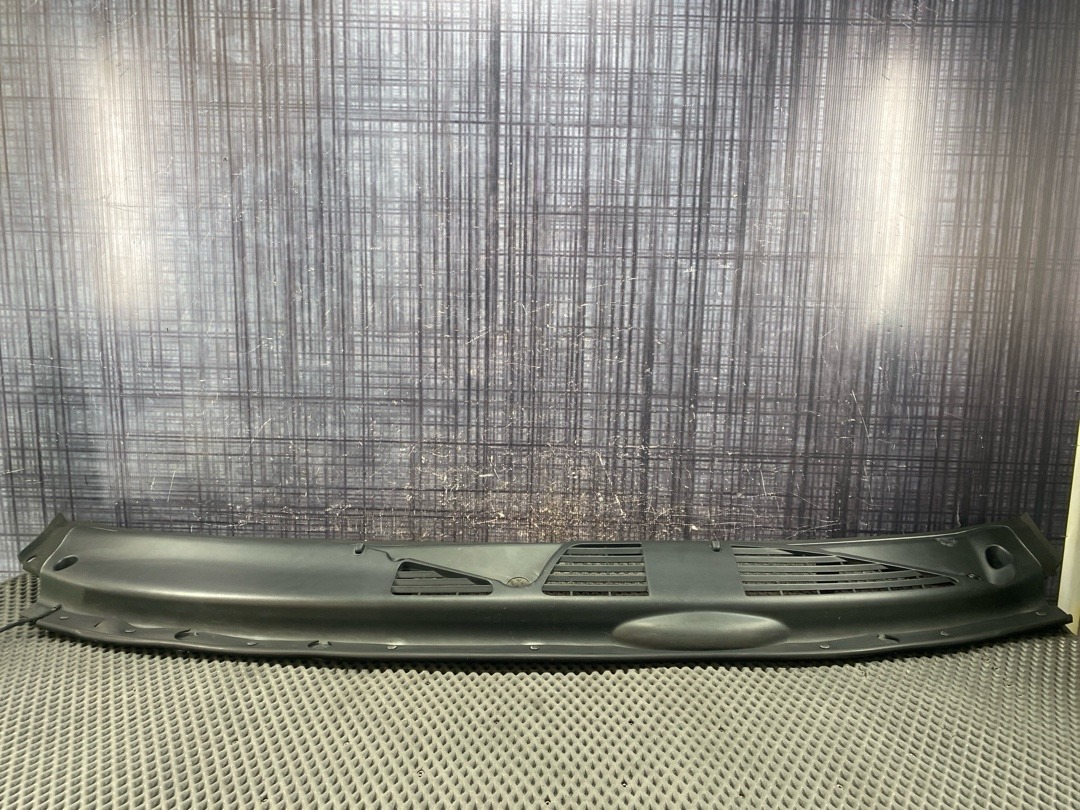 Решетка под лобовое стекло, 2020 рублей, Красноярск