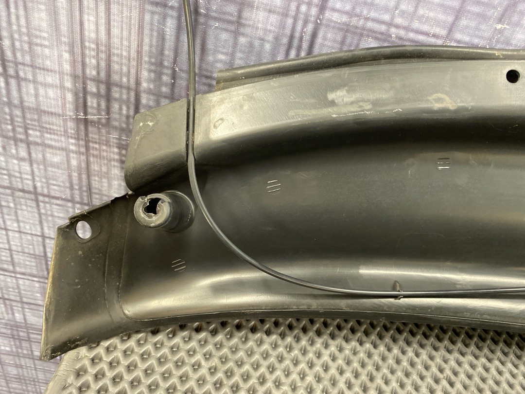 Решетка под лобовое стекло, 2020 рублей, Красноярск