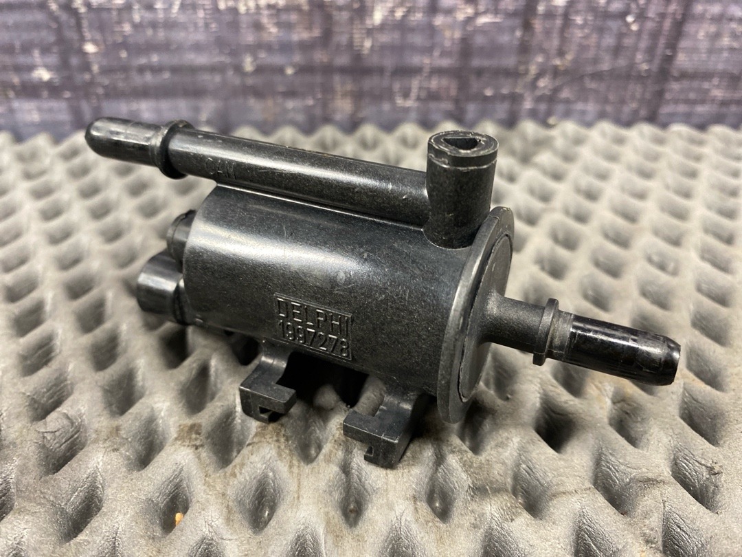 Клапан вентиляции топливного бака, 3880 рублей, Красноярск