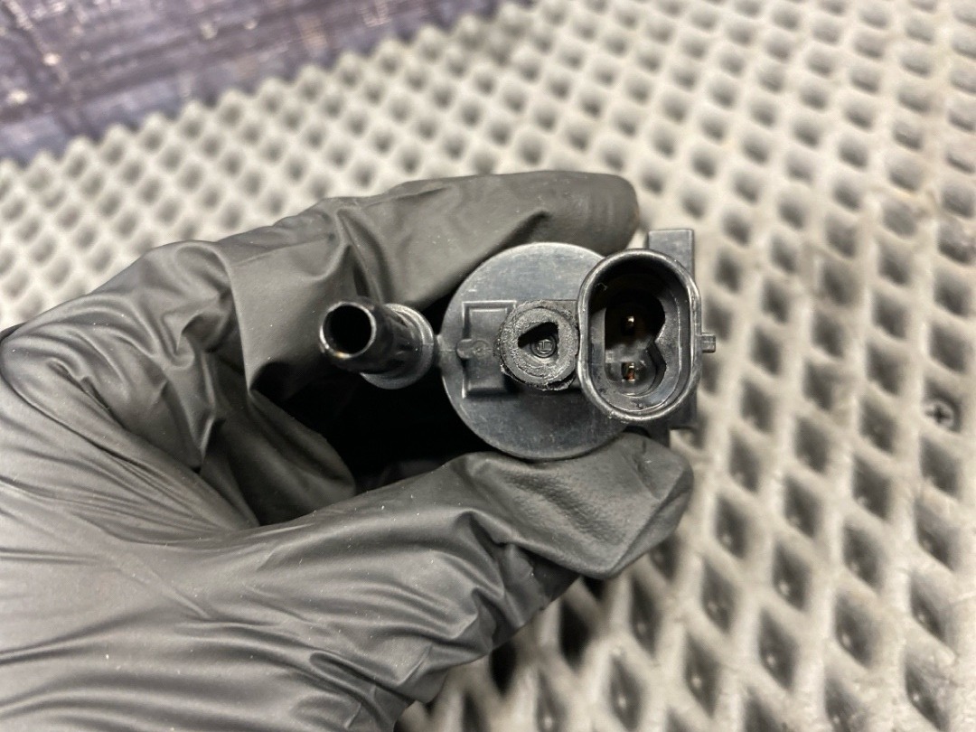 Клапан вентиляции топливного бака, 3880 рублей, Красноярск