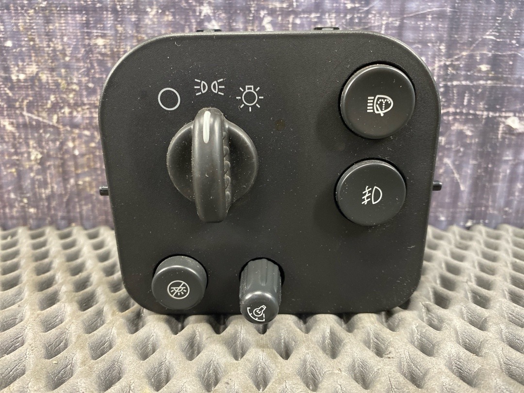 Переключатель света, 1680 рублей, Красноярск