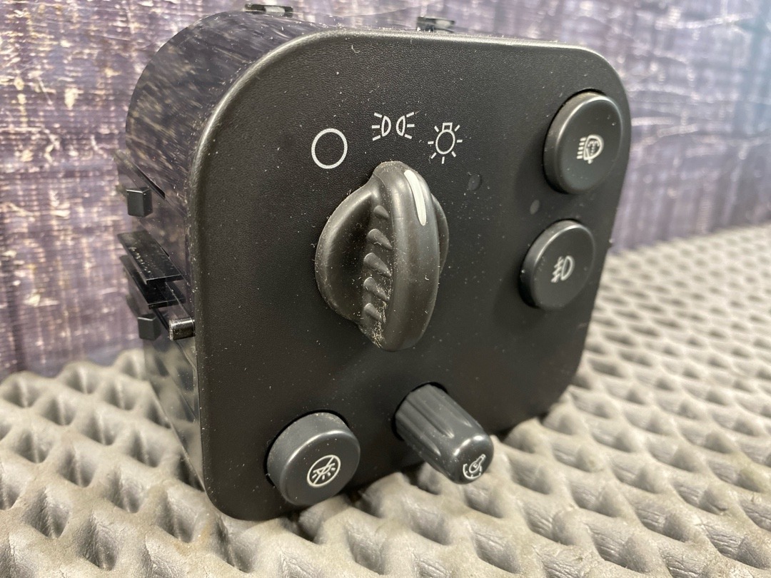 Переключатель света, 1680 рублей, Красноярск