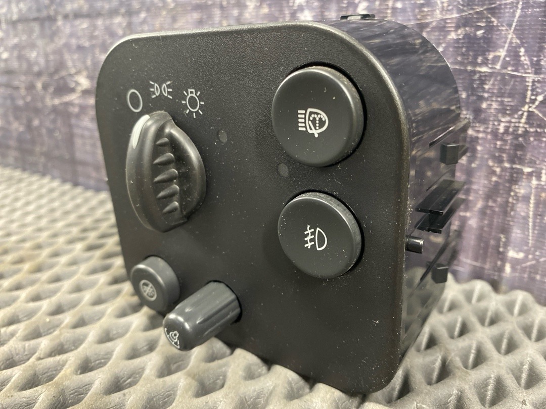 Переключатель света, 1680 рублей, Красноярск