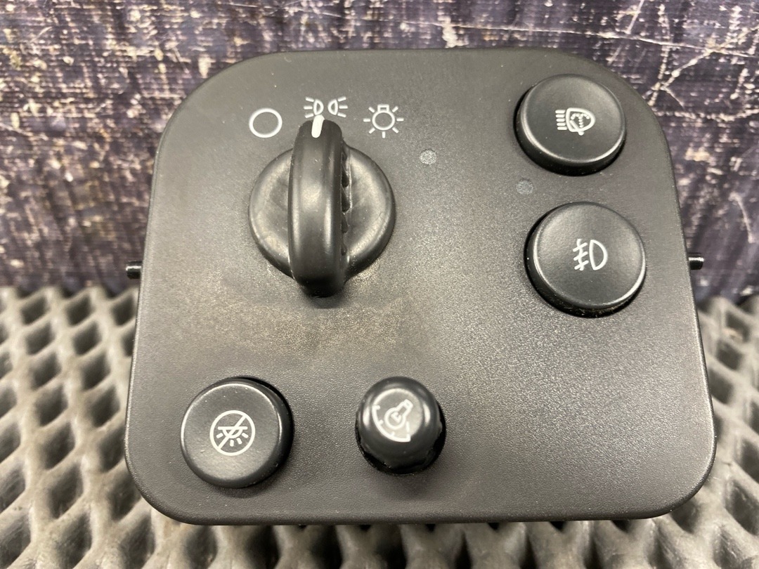 Переключатель света, 1680 рублей, Красноярск