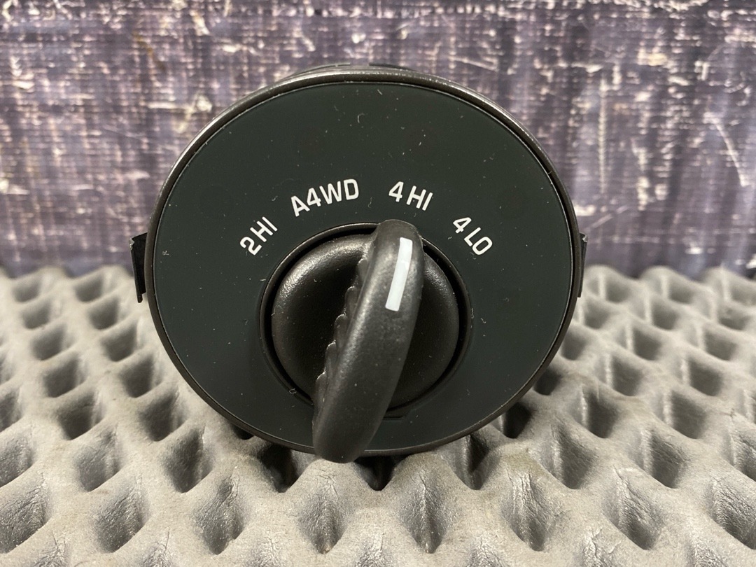 Переключатель блокировки дифференциала, 2830 рублей, Красноярск