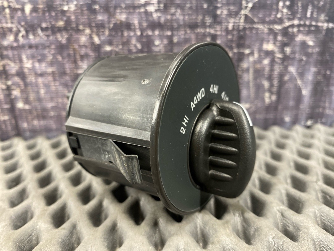 Переключатель блокировки дифференциала, 2830 рублей, Красноярск