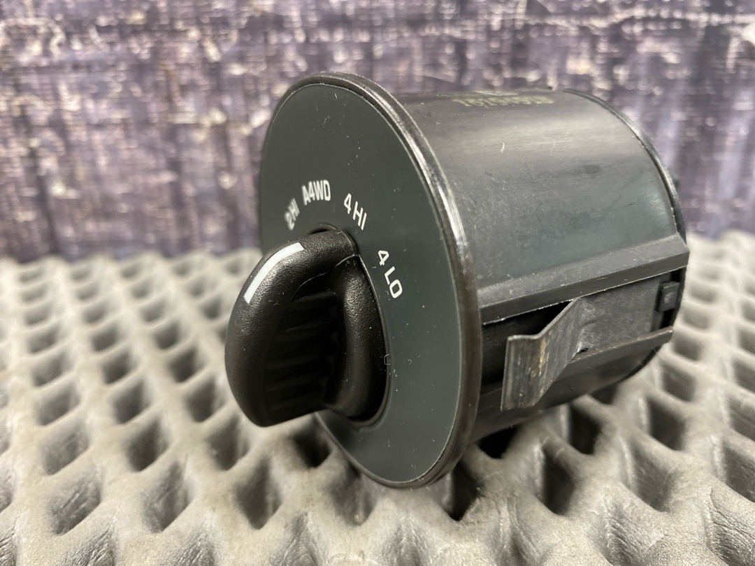 Переключатель блокировки дифференциала, 2830 рублей, Красноярск