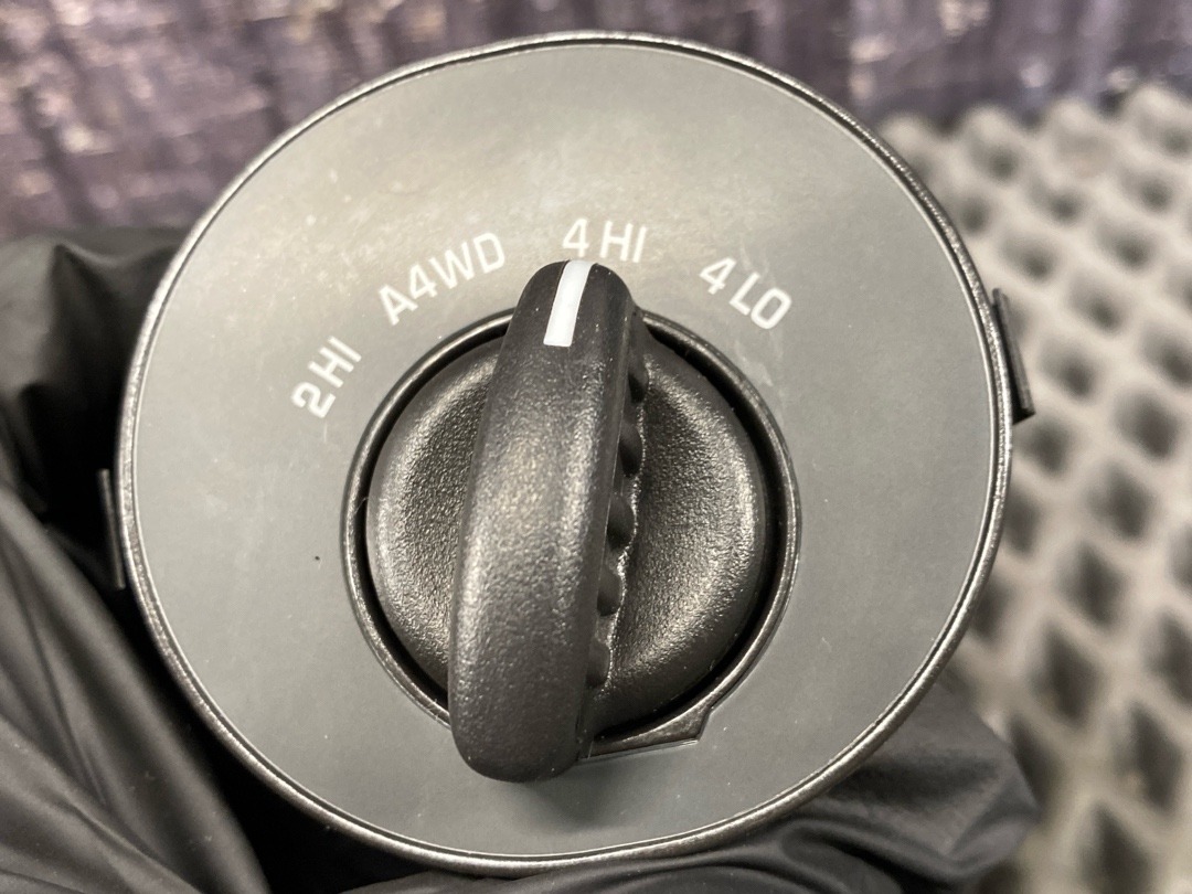 Переключатель блокировки дифференциала, 2830 рублей, Красноярск