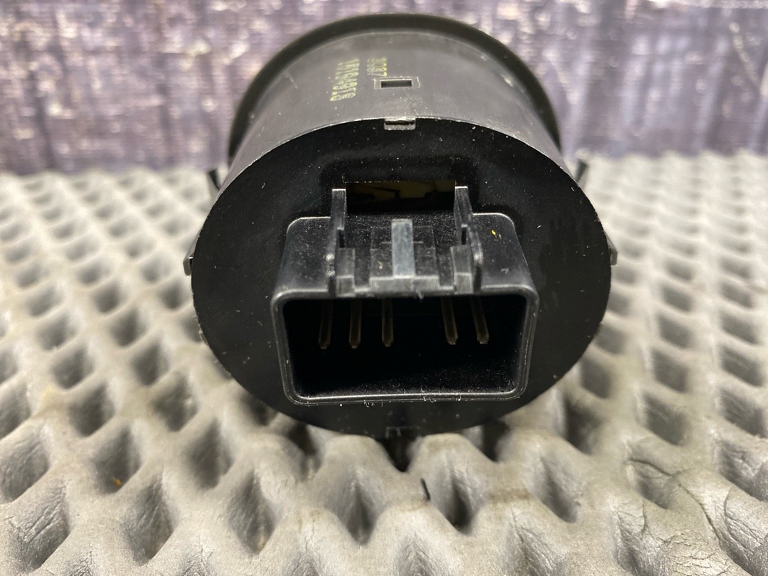 Переключатель блокировки дифференциала, 2830 рублей, Красноярск