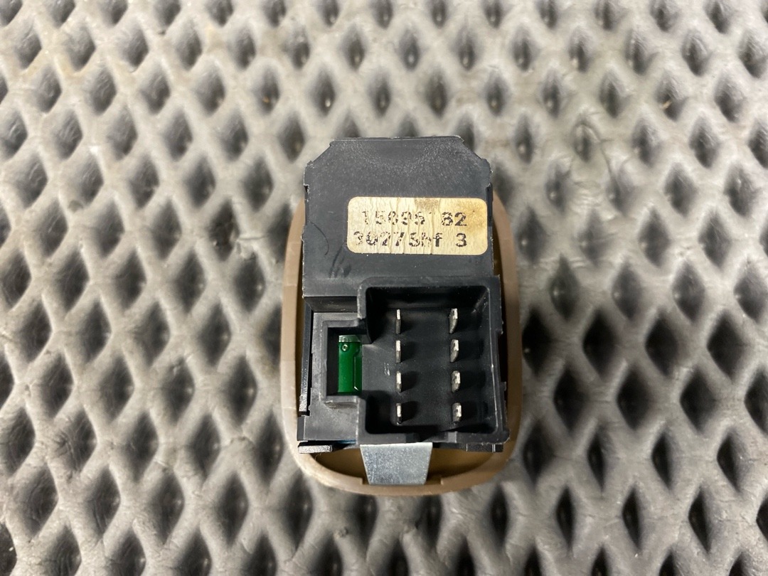 Кнопка стеклоподъемника, 680 рублей, Красноярск