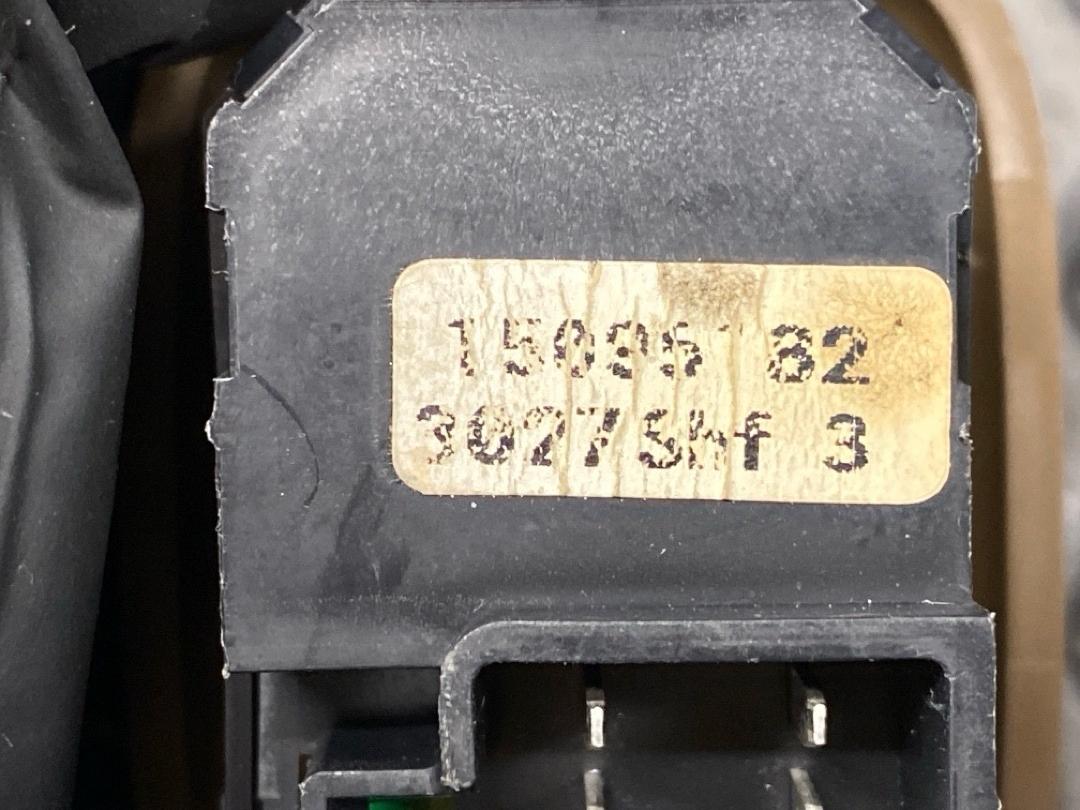 Кнопка стеклоподъемника, 680 рублей, Красноярск