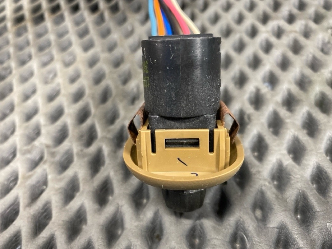 Кнопка регулировки зеркал, 1820 рублей, Красноярск