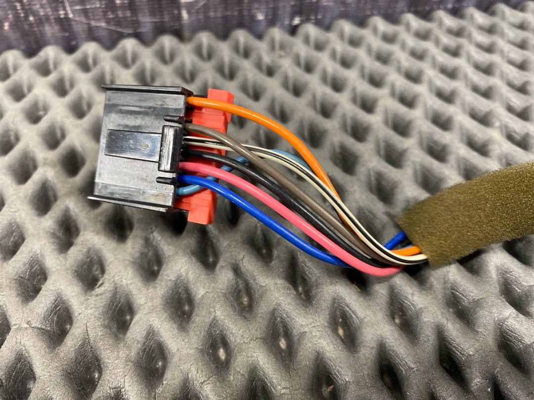 Кнопка регулировки зеркал, 1820 рублей, Красноярск