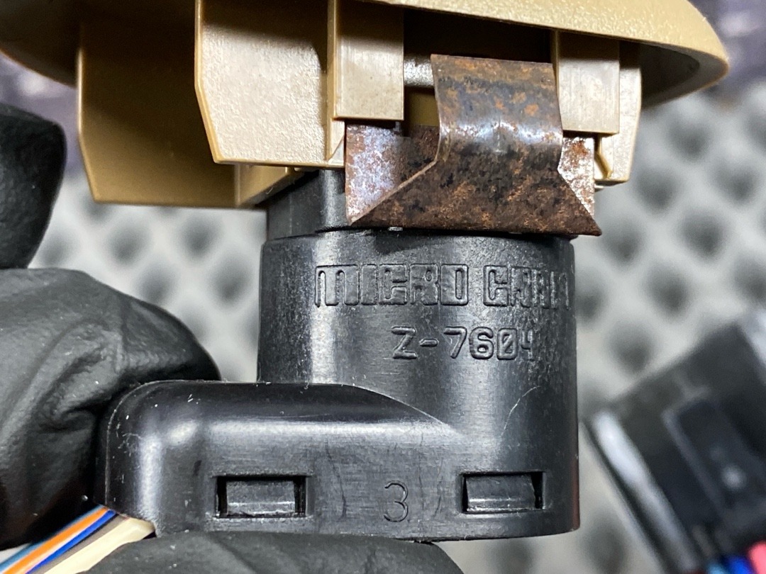 Кнопка регулировки зеркал, 1820 рублей, Красноярск