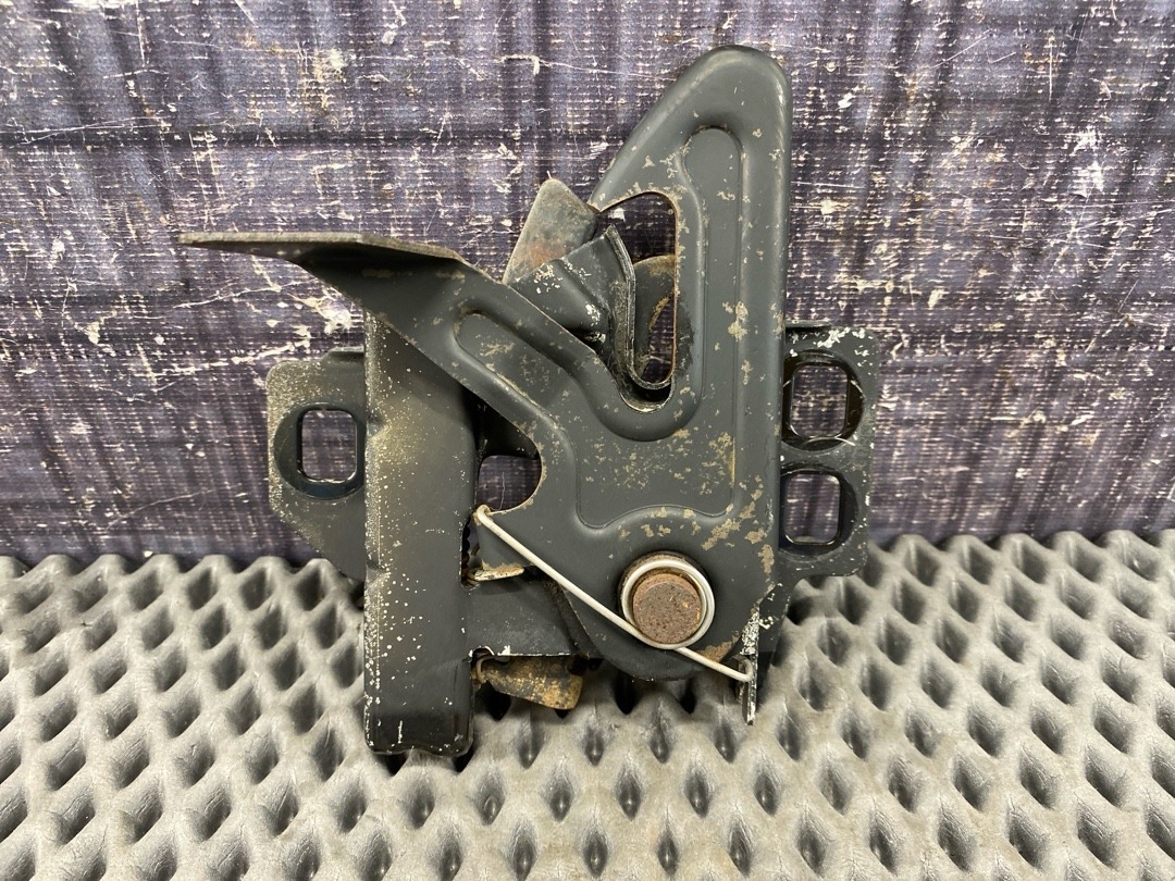 Замок капота, 1740 рублей, Красноярск