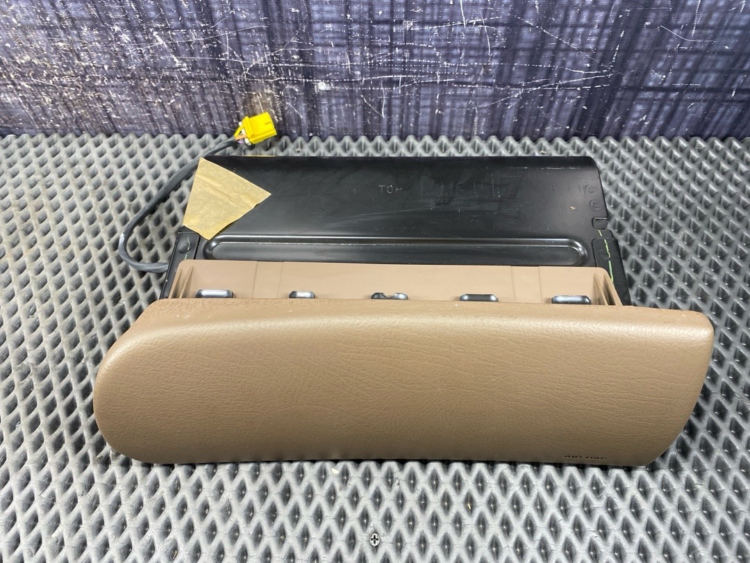 Подушка безопасности, 3310 рублей, Красноярск