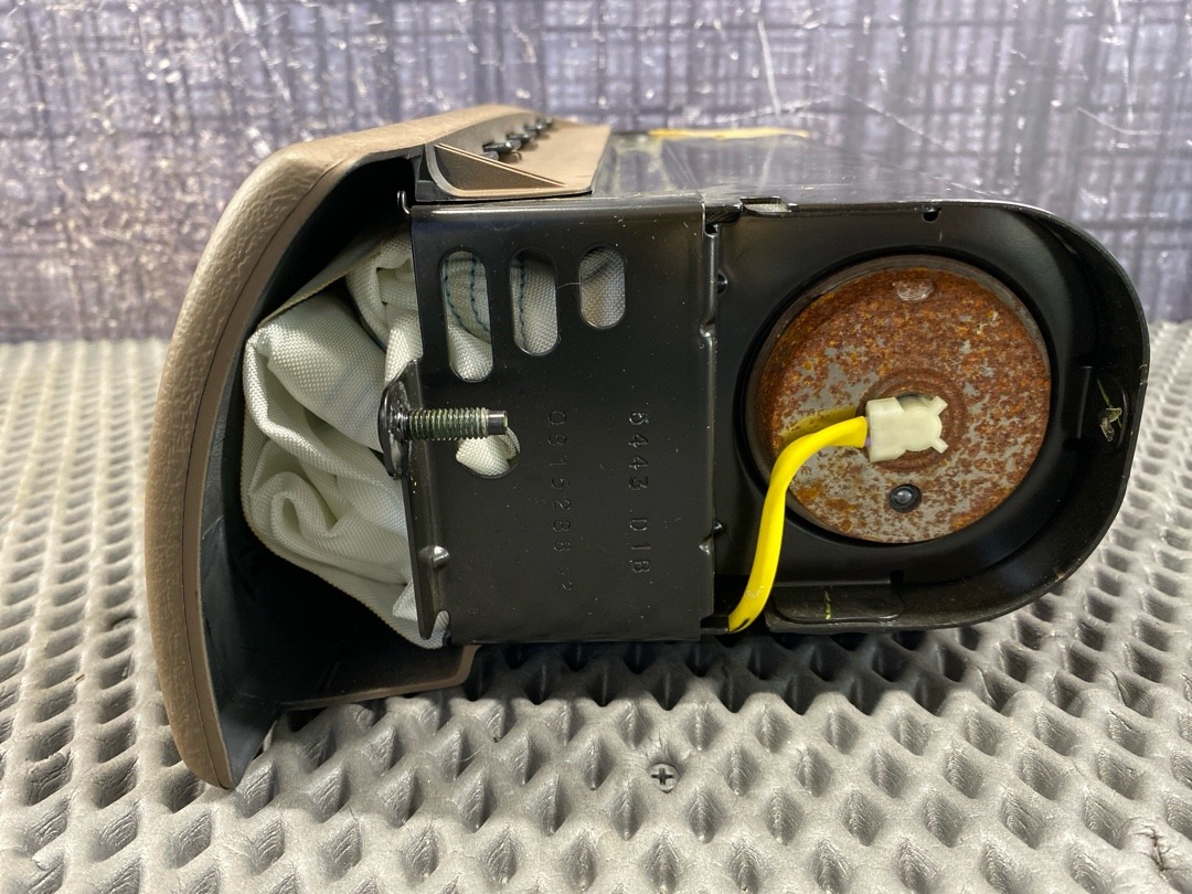 Подушка безопасности, 3310 рублей, Красноярск