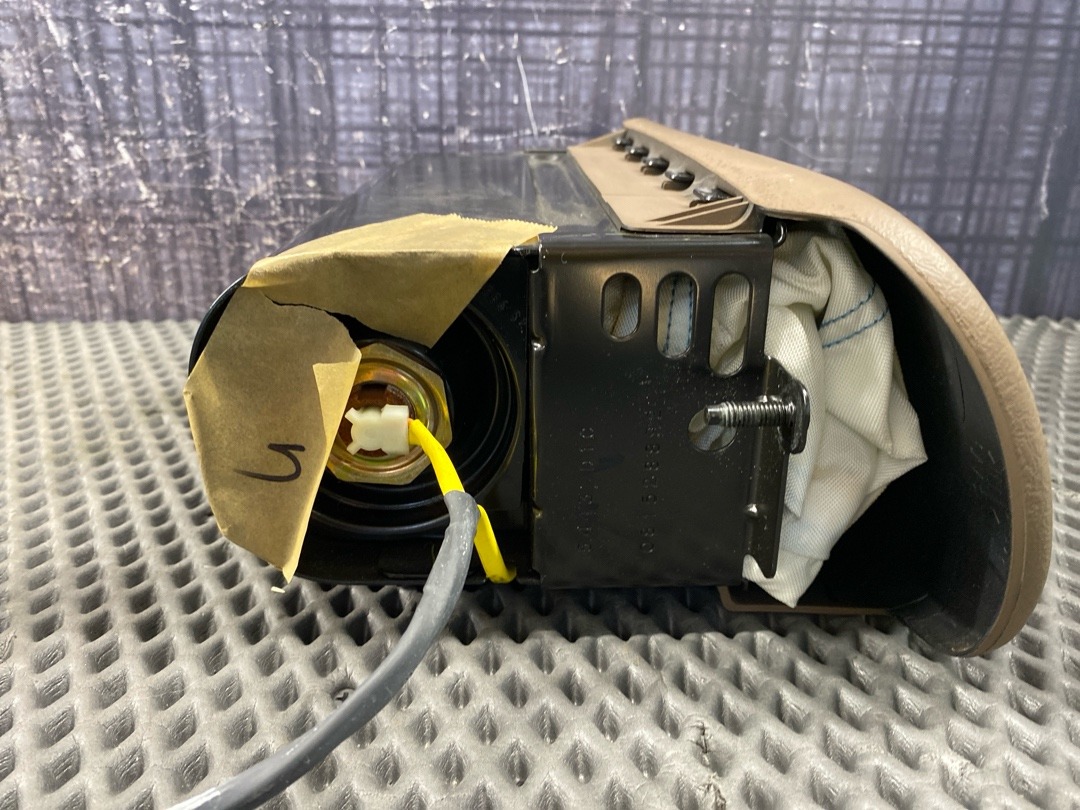 Подушка безопасности, 3310 рублей, Красноярск